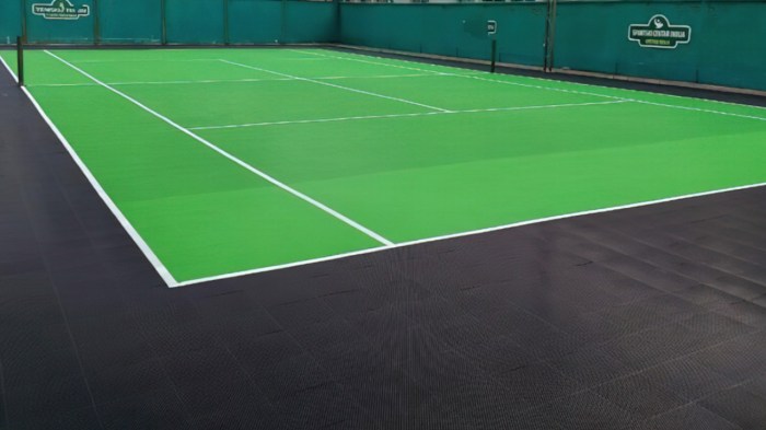 Tennis court flooring