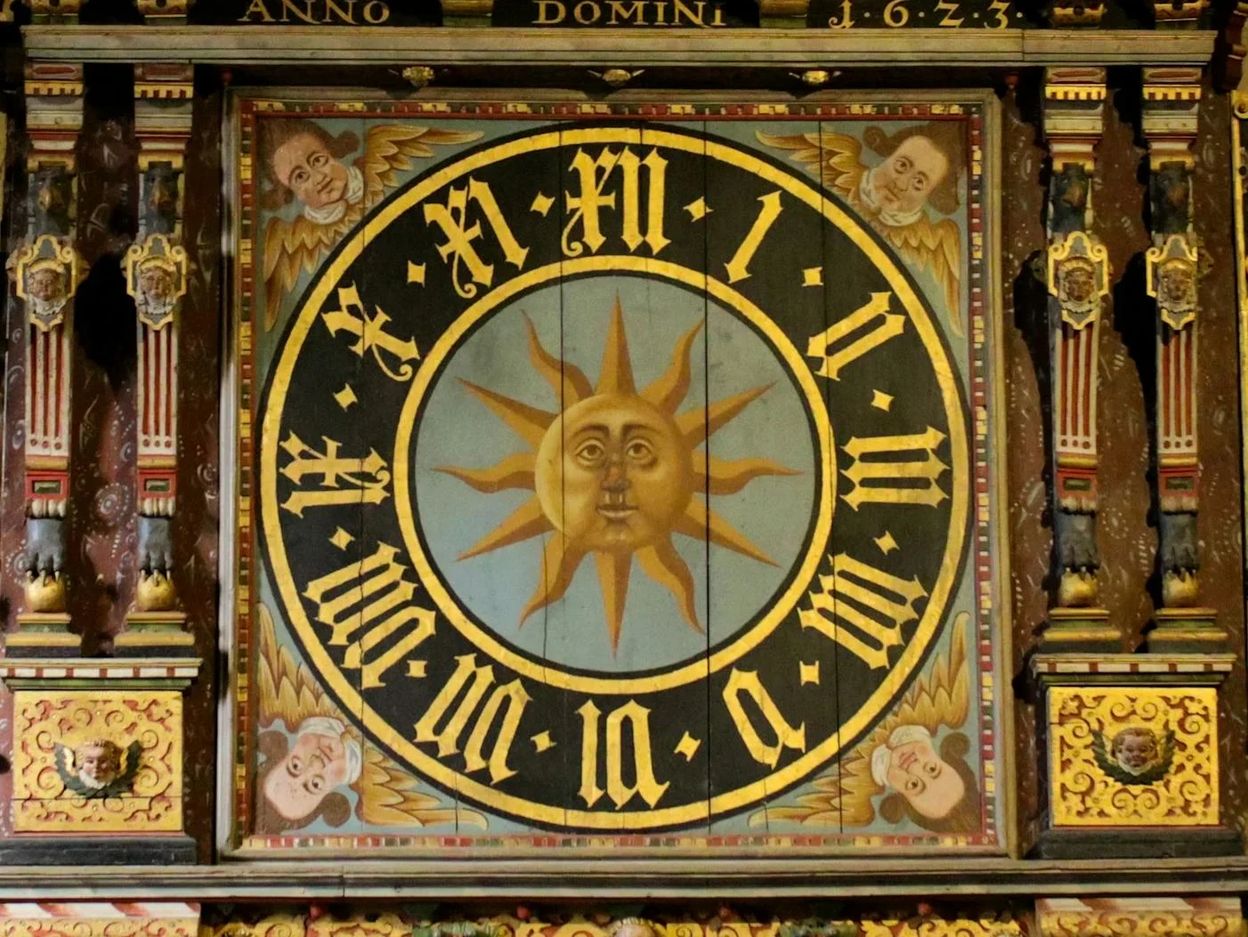 Calendar Clock House Interior