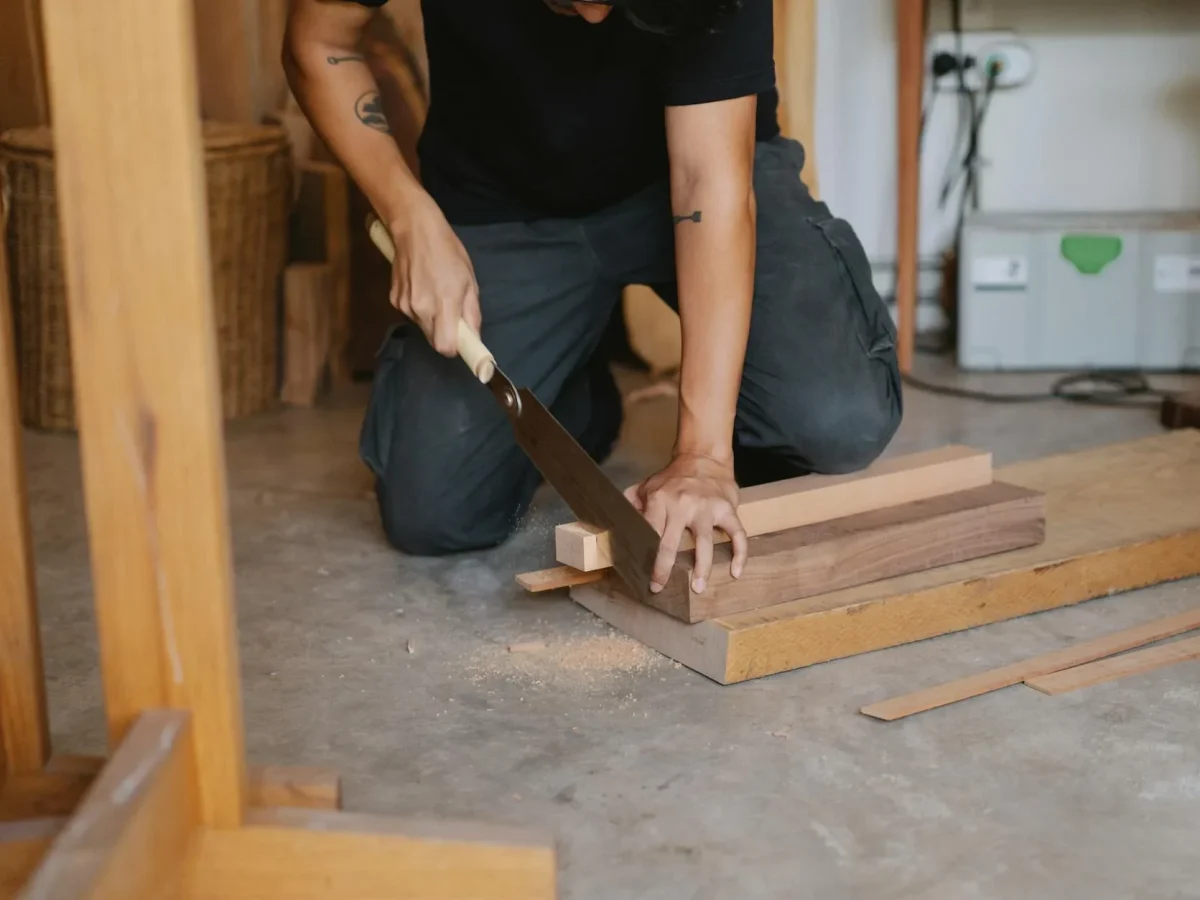 Carpenter Floor Installation