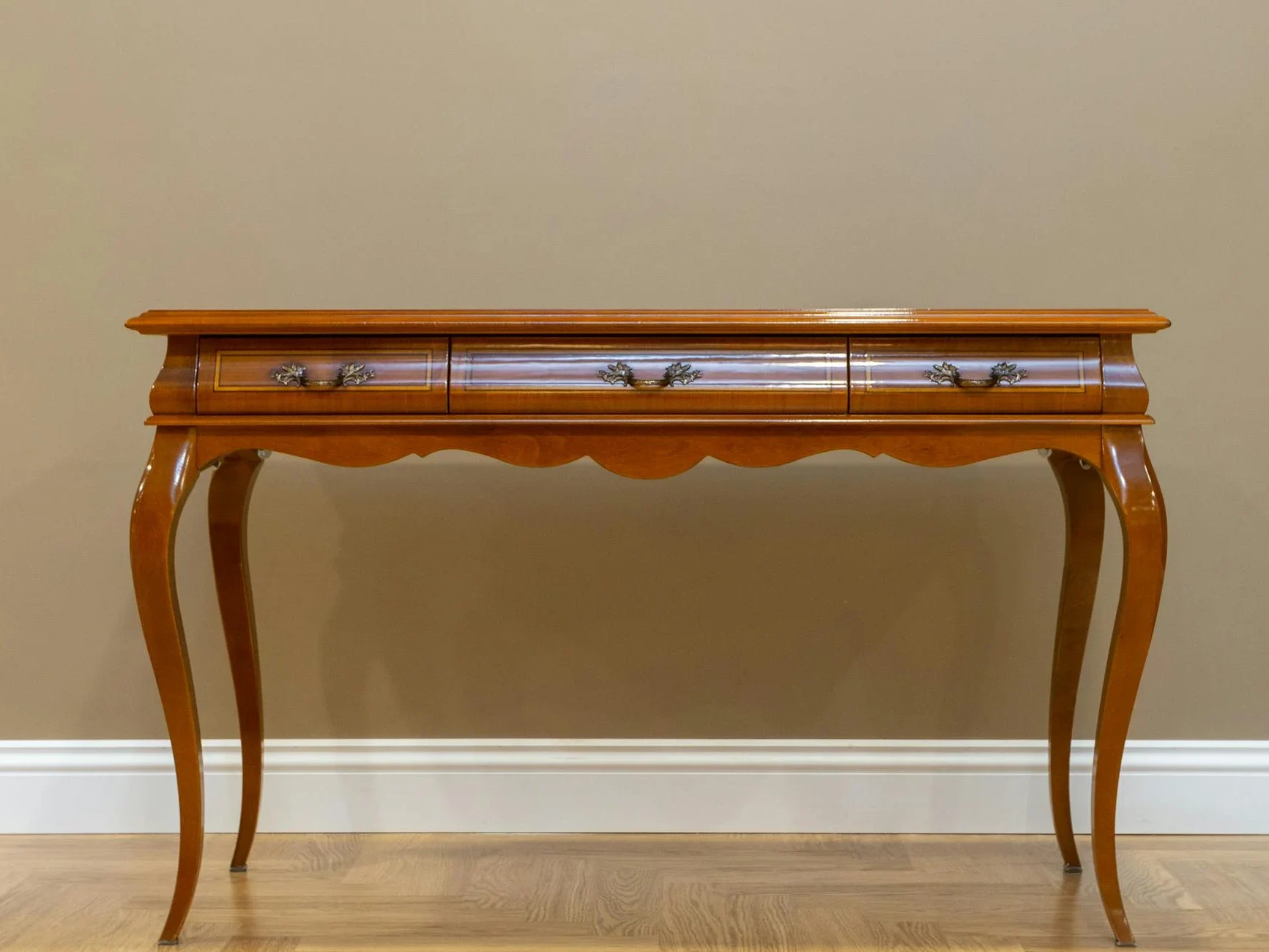 Classic Wooden Interior Elegant Living Room Wood Furniture