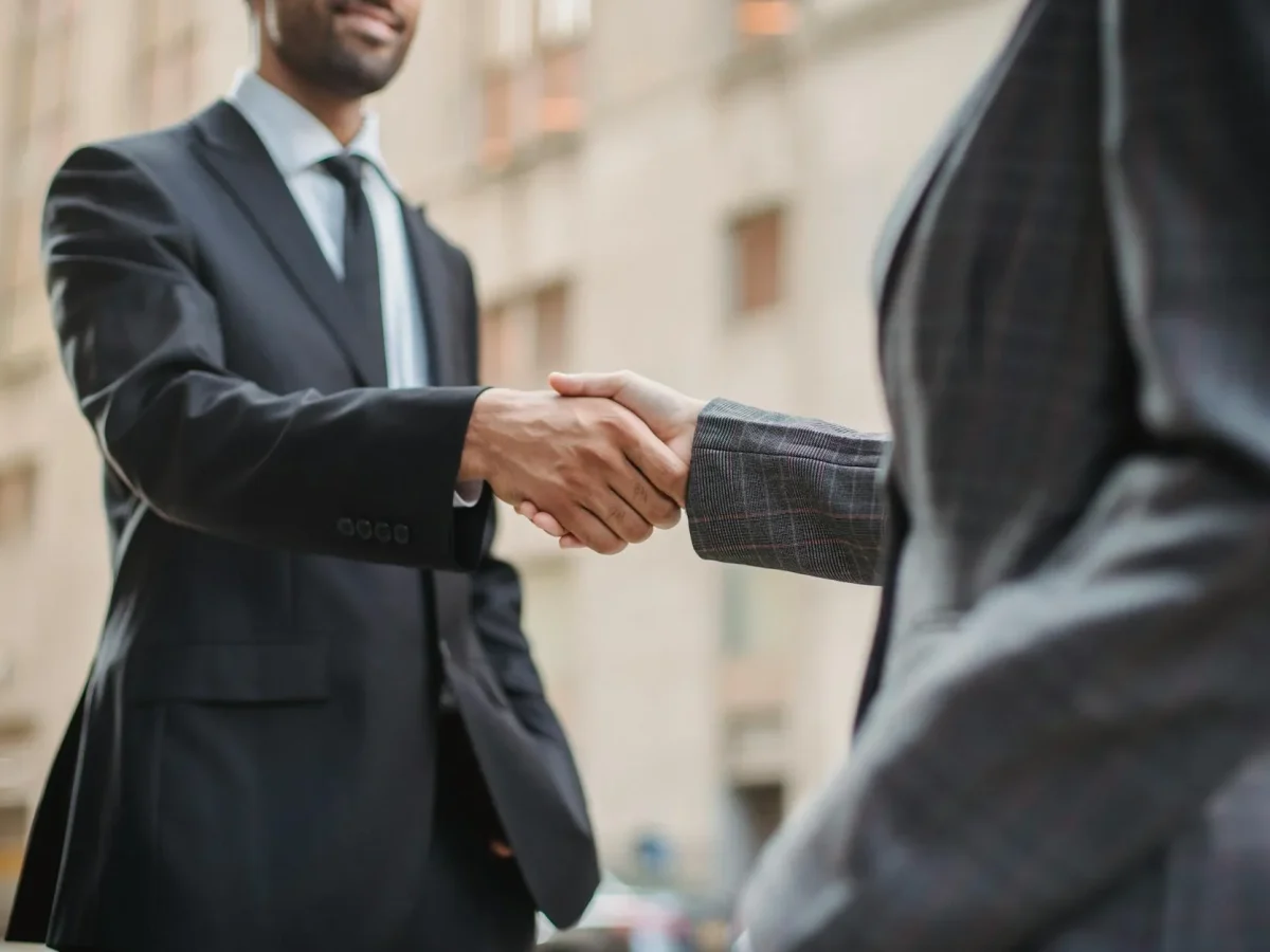 Customer Satisfaction Handshake