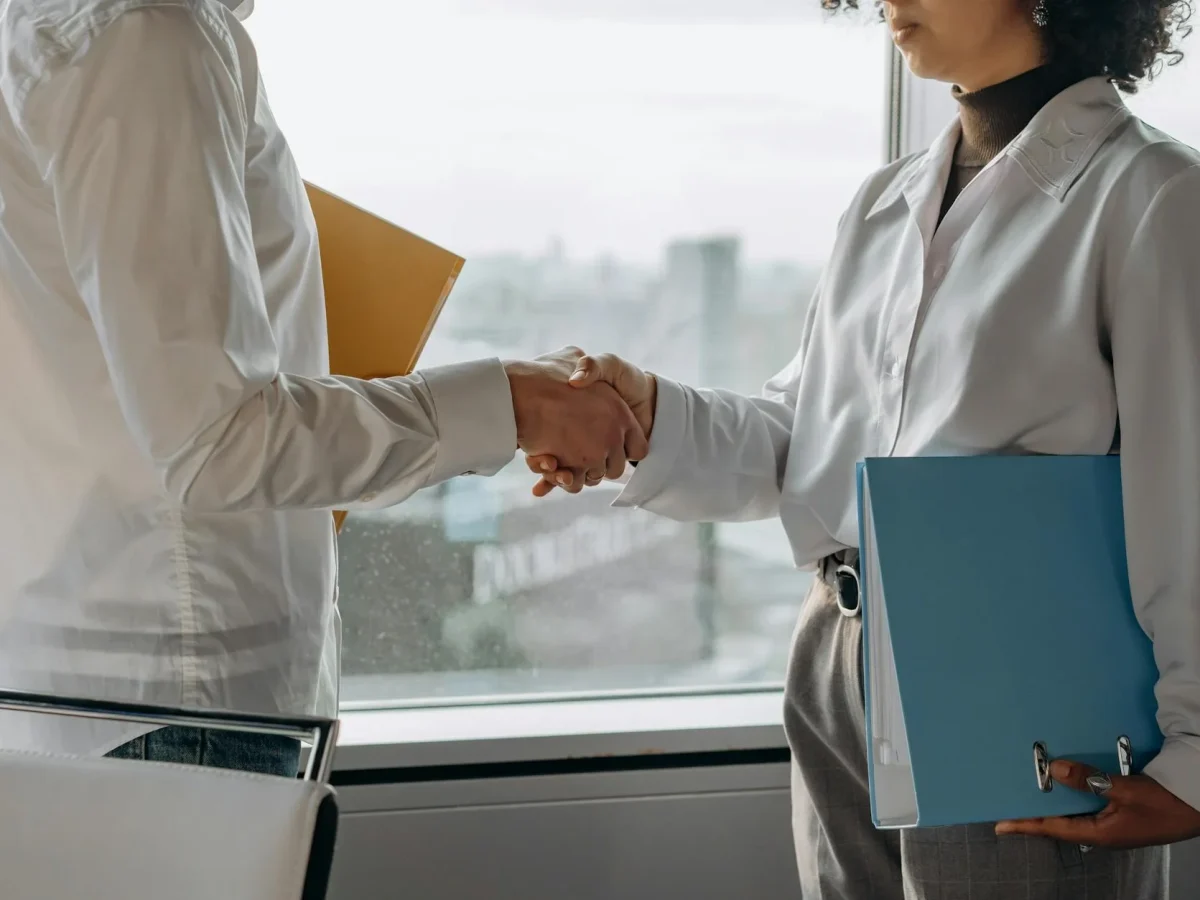 Handshake Professional Worker