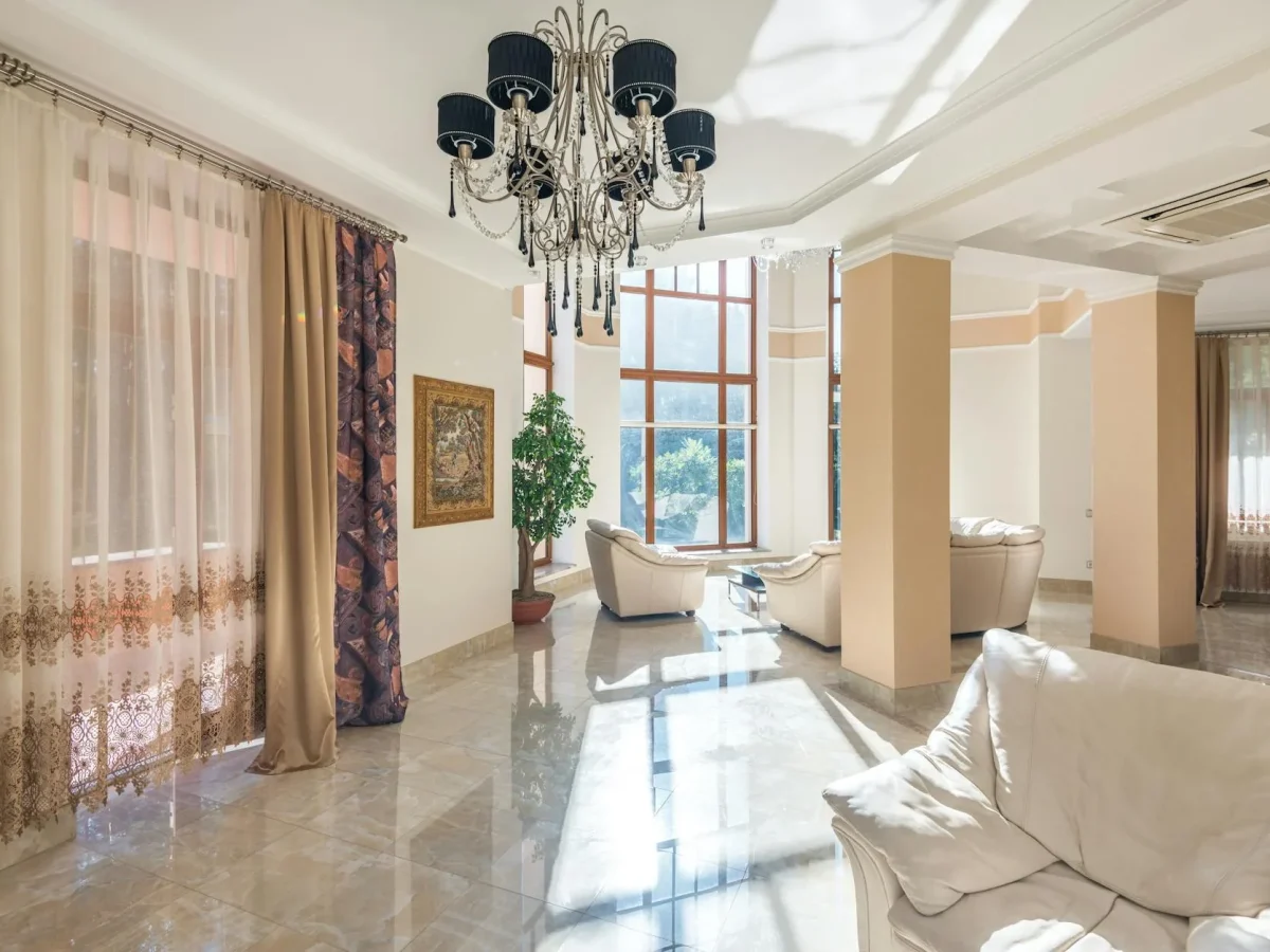 Luxurious Interior Modern Living Room