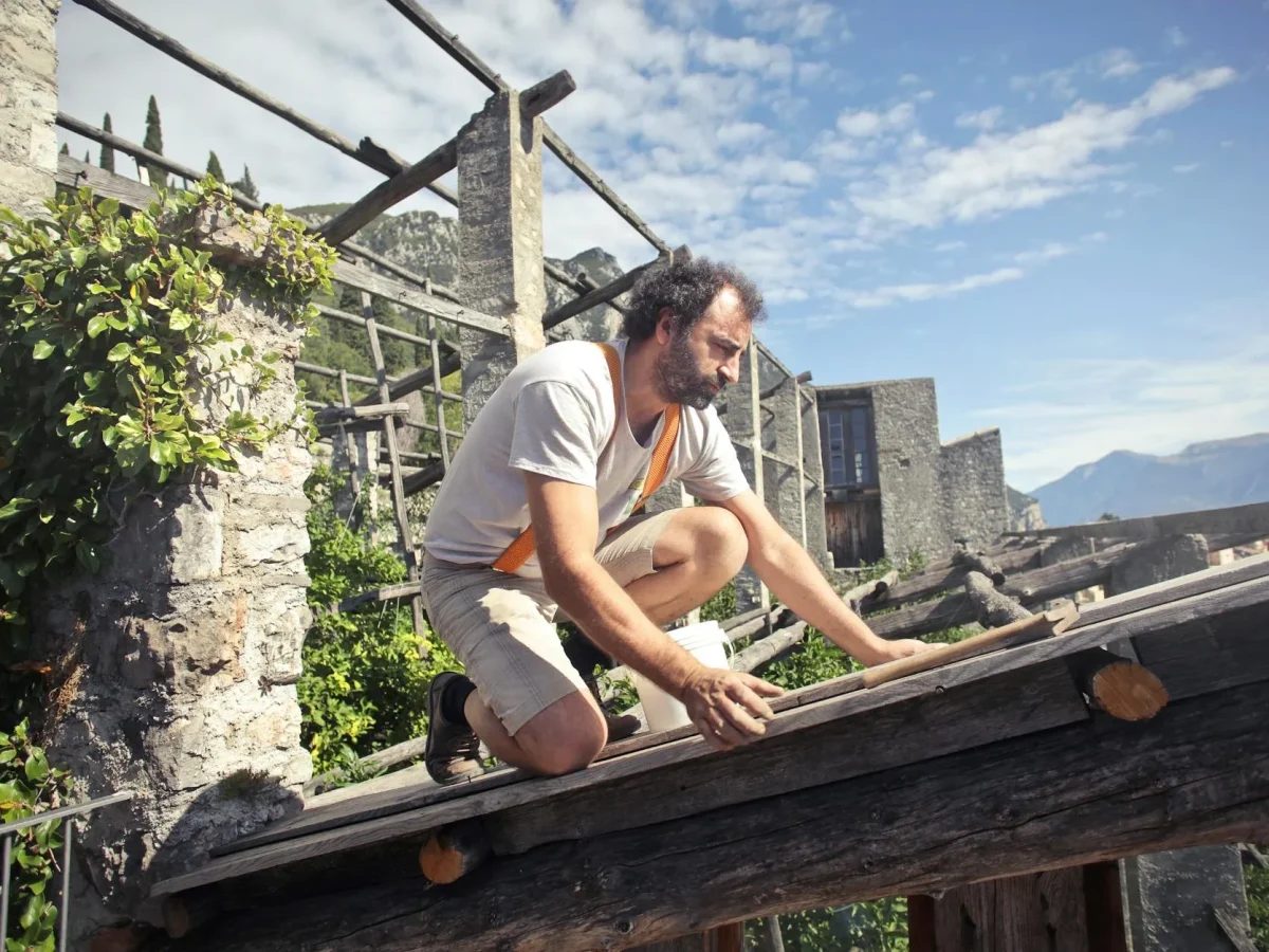 Roof Installation Construction Worker Skilled Craftsman