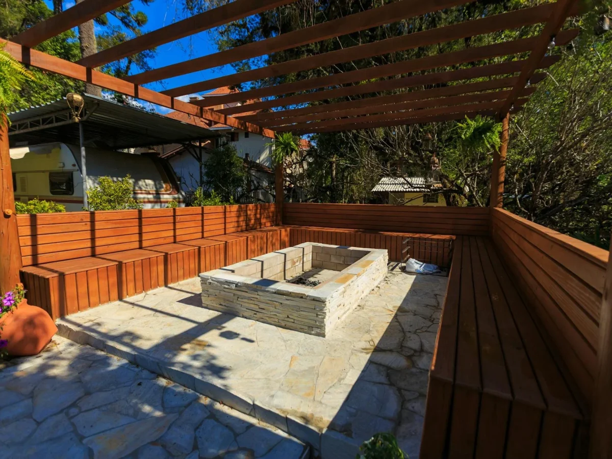 Wood And Stone Terrace Modern Outdoor Flooring